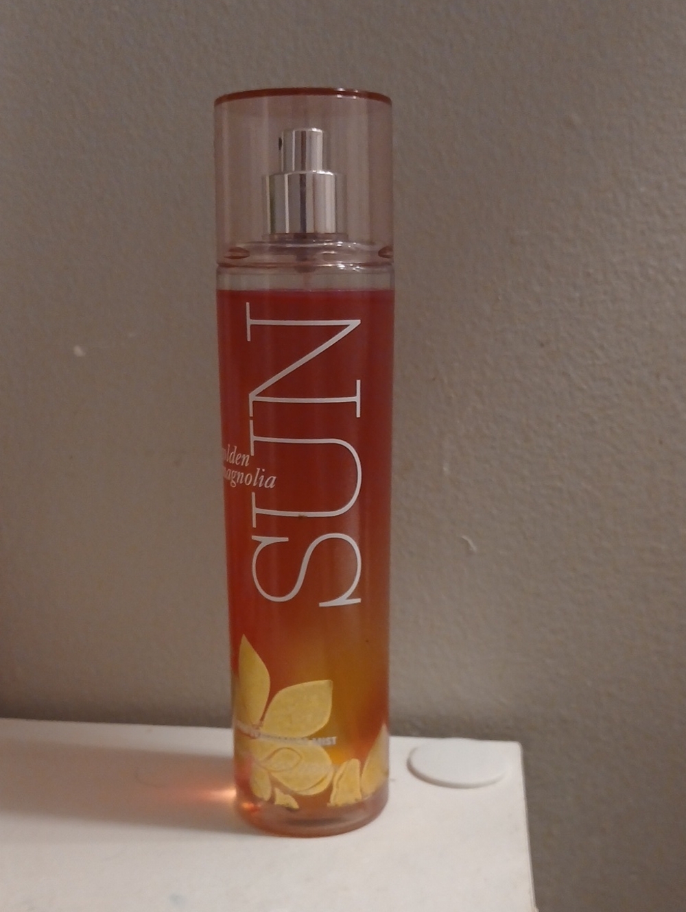 Bath & Body Works STUN Golden Magnolia Body Mist - Amber & Yellow